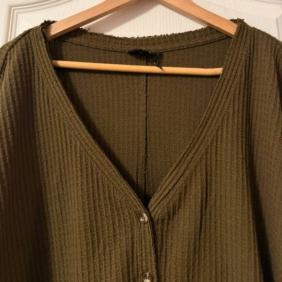 Urban Outfitters Out From Under Jojo Oversized Thermal Button-Front Top - Picture 6 of 12